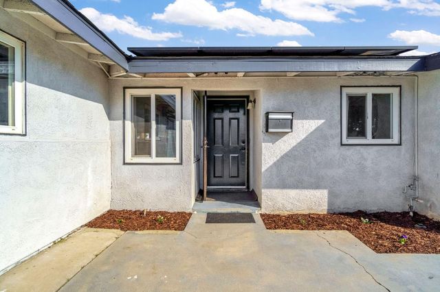 3763 E Swift Avenue, Fresno, CA 93726