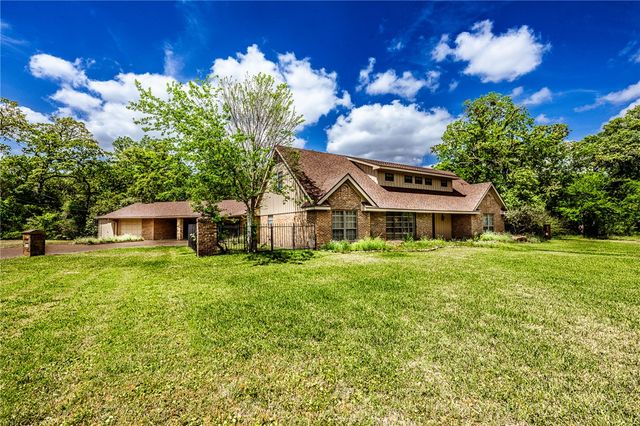 1100 Broadmoor Drive, Bryan, TX 77802