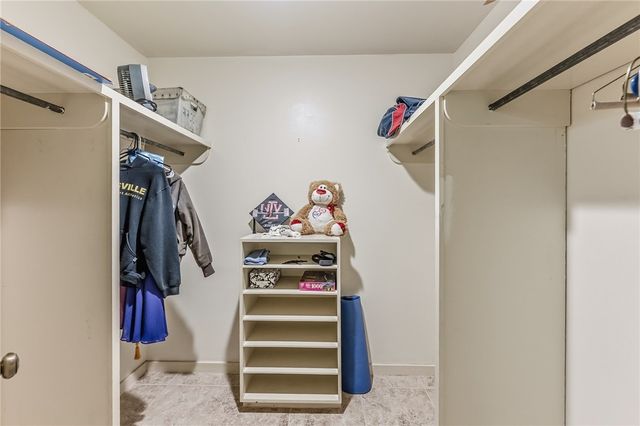 1100 Broadmoor Drive, Bryan, TX 77802