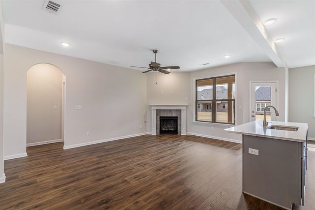 185 VALLEYVIEW LN, Oakland, TN 38060