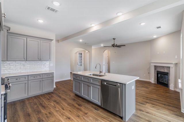 185 VALLEYVIEW LN, Oakland, TN 38060