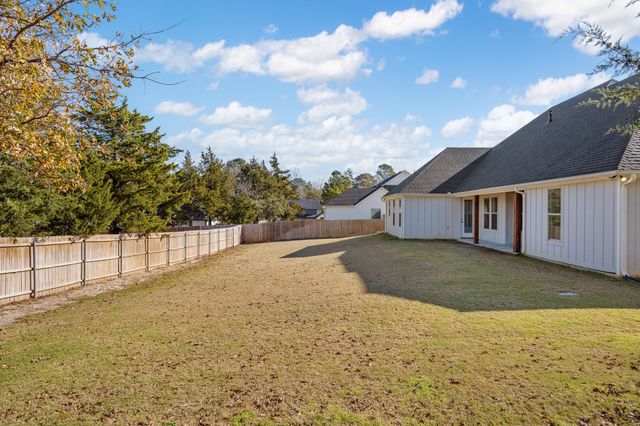 14662 Woodland Creek, Tyler, TX 75706