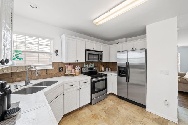 125 Sumner Meadows Ln, Hendersonville, TN 37075