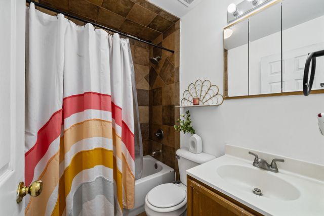 125 Sumner Meadows Ln, Hendersonville, TN 37075