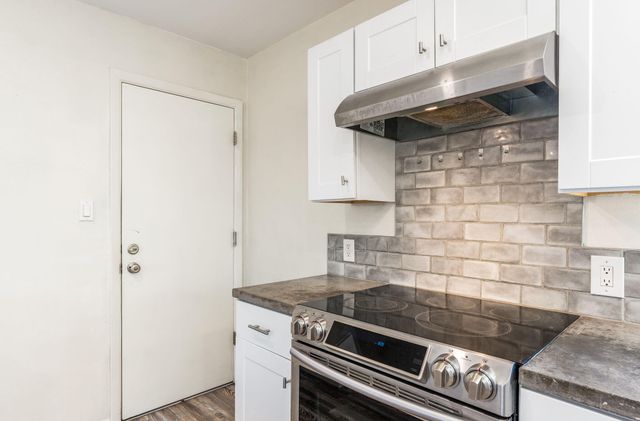 1000 Calle De Celina NW, Corrales, NM 87048