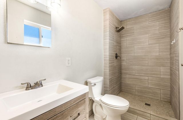 1000 Calle De Celina NW, Corrales, NM 87048