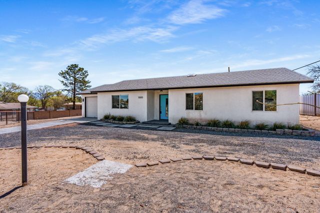 1000 Calle De Celina NW, Corrales, NM 87048