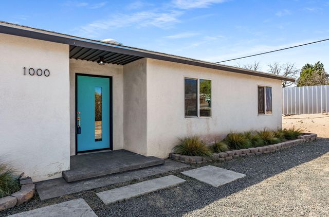 1000 Calle De Celina NW, Corrales, NM 87048