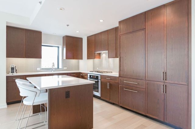 580 Washington St 10C, Boston, MA 02111