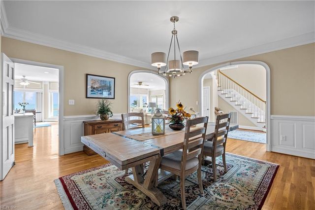 44 Bay Front PL, Hampton, VA 23664