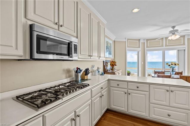 44 Bay Front PL, Hampton, VA 23664