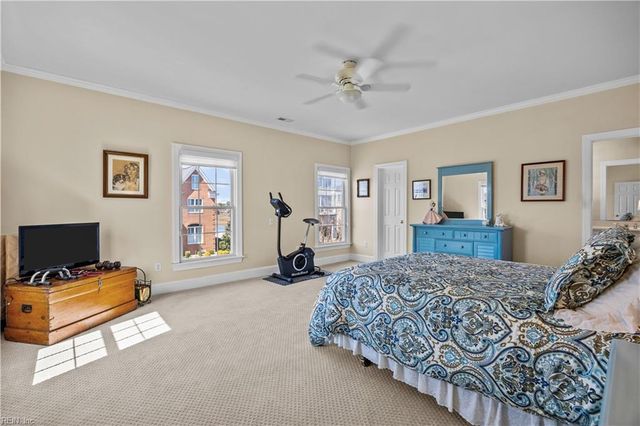 44 Bay Front PL, Hampton, VA 23664