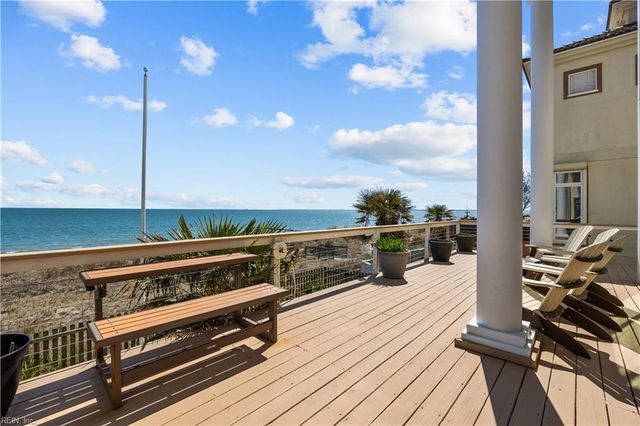 44 Bay Front PL, Hampton, VA 23664