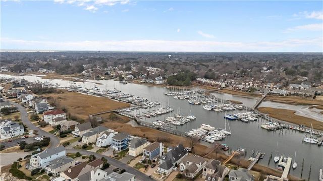 44 Bay Front PL, Hampton, VA 23664