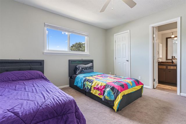 3808 Laura Leigh Drive, Friendswood, TX 77546