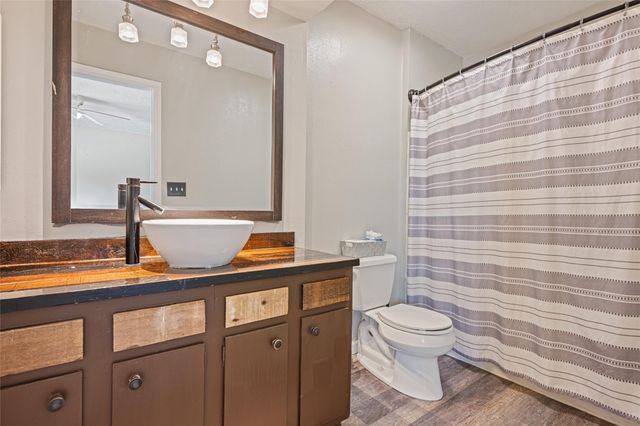 3808 Laura Leigh Drive, Friendswood, TX 77546