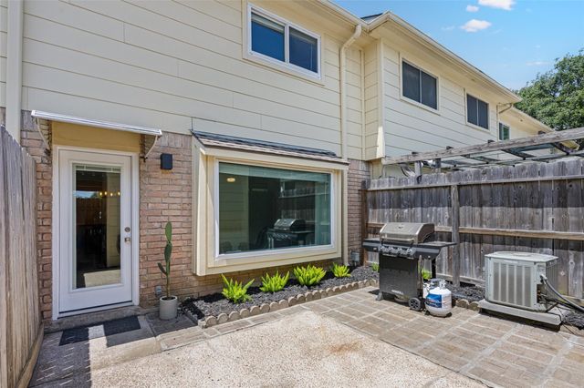 3808 Laura Leigh Drive, Friendswood, TX 77546