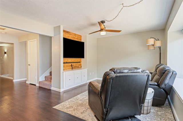 3808 Laura Leigh Drive, Friendswood, TX 77546