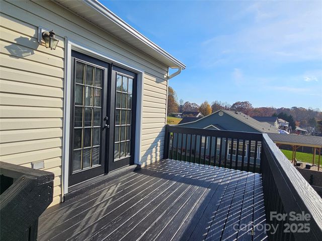 311 N Meadow Drive, Morganton, NC 28655