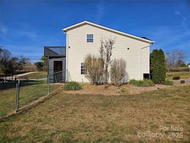 311 N Meadow Drive, Morganton, NC 28655