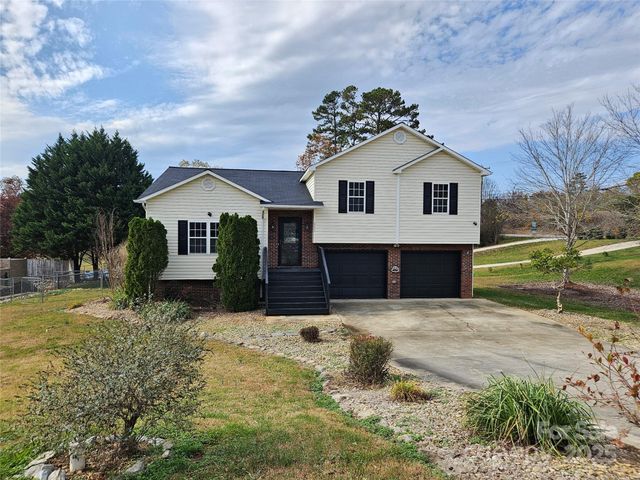 311 N Meadow Drive, Morganton, NC 28655