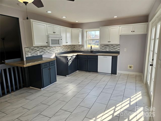 311 N Meadow Drive, Morganton, NC 28655