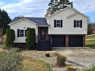 311 N Meadow Drive, Morganton, NC 28655