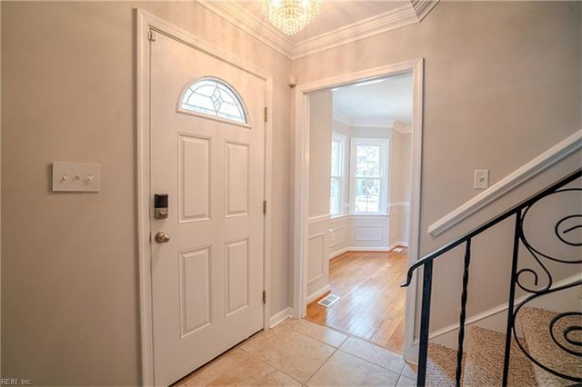 200 Walden DR, Yorktown, VA 23692
