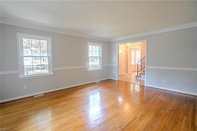 200 Walden DR, Yorktown, VA 23692