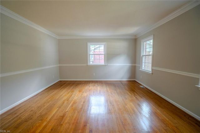 200 Walden DR, Yorktown, VA 23692