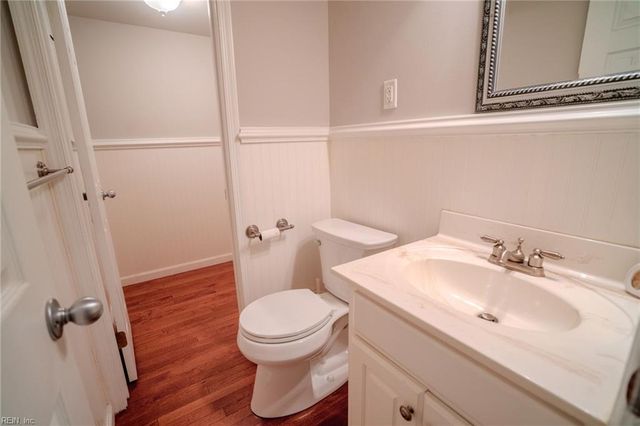 200 Walden DR, Yorktown, VA 23692