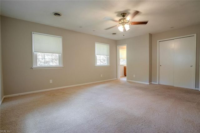 200 Walden DR, Yorktown, VA 23692