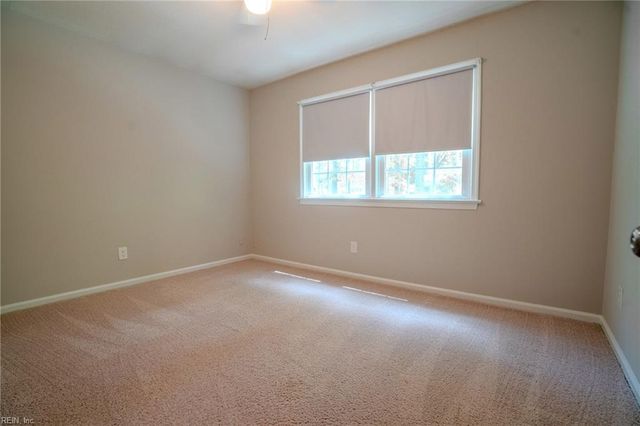 200 Walden DR, Yorktown, VA 23692