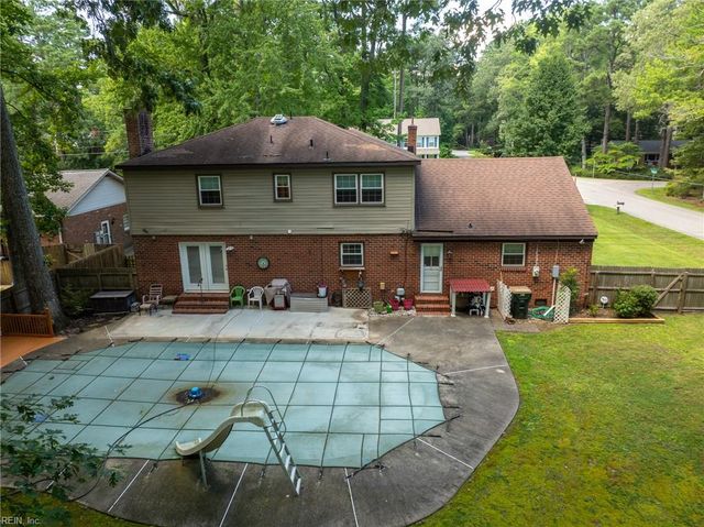 200 Walden DR, Yorktown, VA 23692