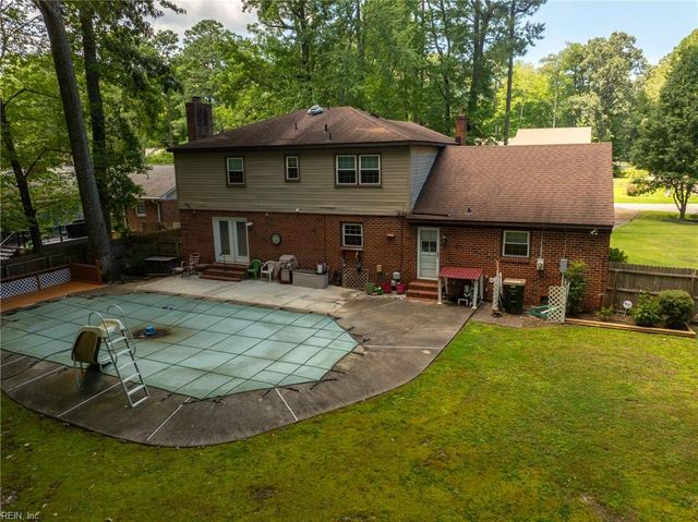 200 Walden DR, Yorktown, VA 23692