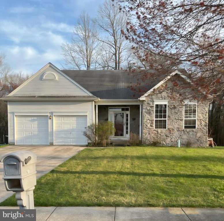 723 STREAMVIEW LN, Vineland, NJ 08360