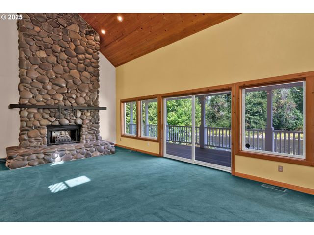 78341 SNAUER Ln, Cottage Grove, OR 97424