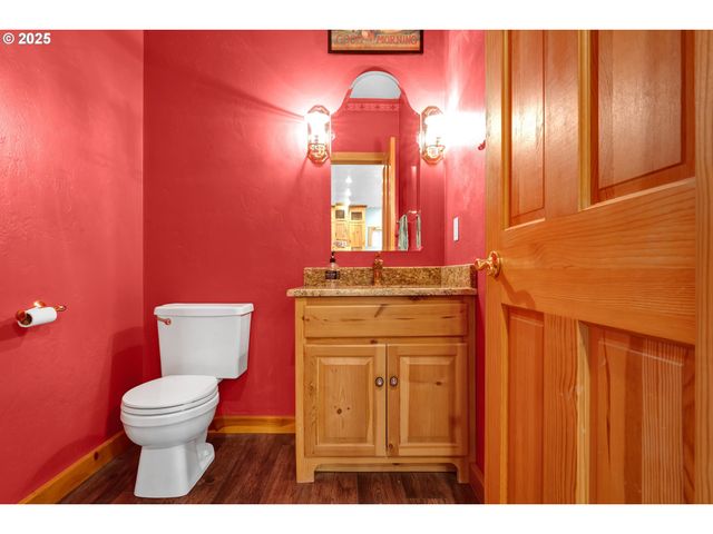 78341 SNAUER Ln, Cottage Grove, OR 97424