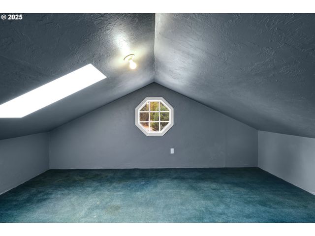 78341 SNAUER Ln, Cottage Grove, OR 97424