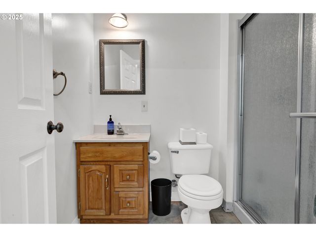 78341 SNAUER Ln, Cottage Grove, OR 97424