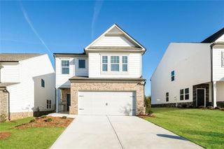 131 Shelter E Lane, Dawsonville, GA 30534