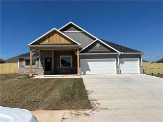 2238 Crane Avenue, Pea Ridge, AR 72751