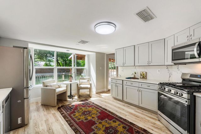12410 Blossomwood DR, Austin, TX 78727