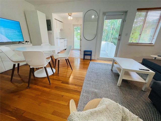 8036 Harding Ave 3, Miami Beach, FL 33141