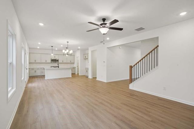 5460 Hargrove Way, Flowery Branch, GA 30542