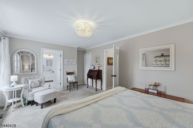 220 Learnington Way, Franklin Twp., NJ 08873
