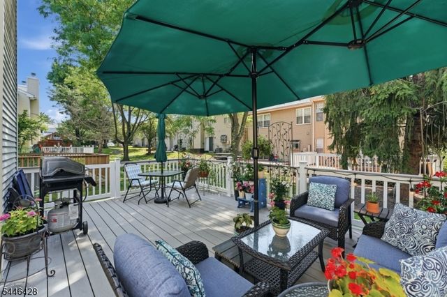 220 Learnington Way, Franklin Twp., NJ 08873