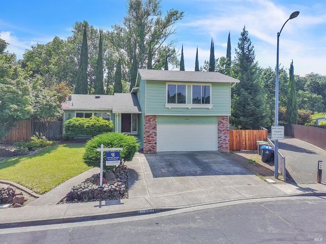3447 Springfield Dr, Fairfield, CA 94534