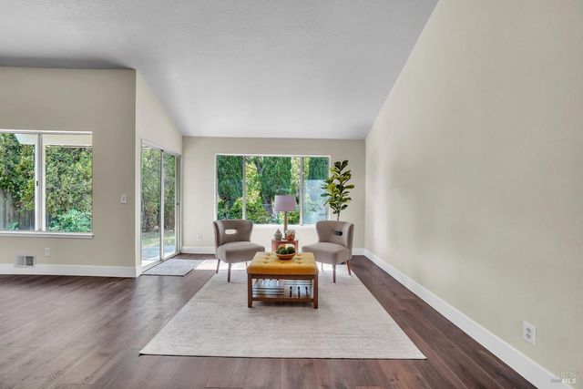 3447 Springfield Dr, Fairfield, CA 94534