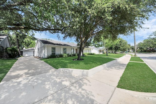 7610 Highmeadow Drive, Houston, TX 77063